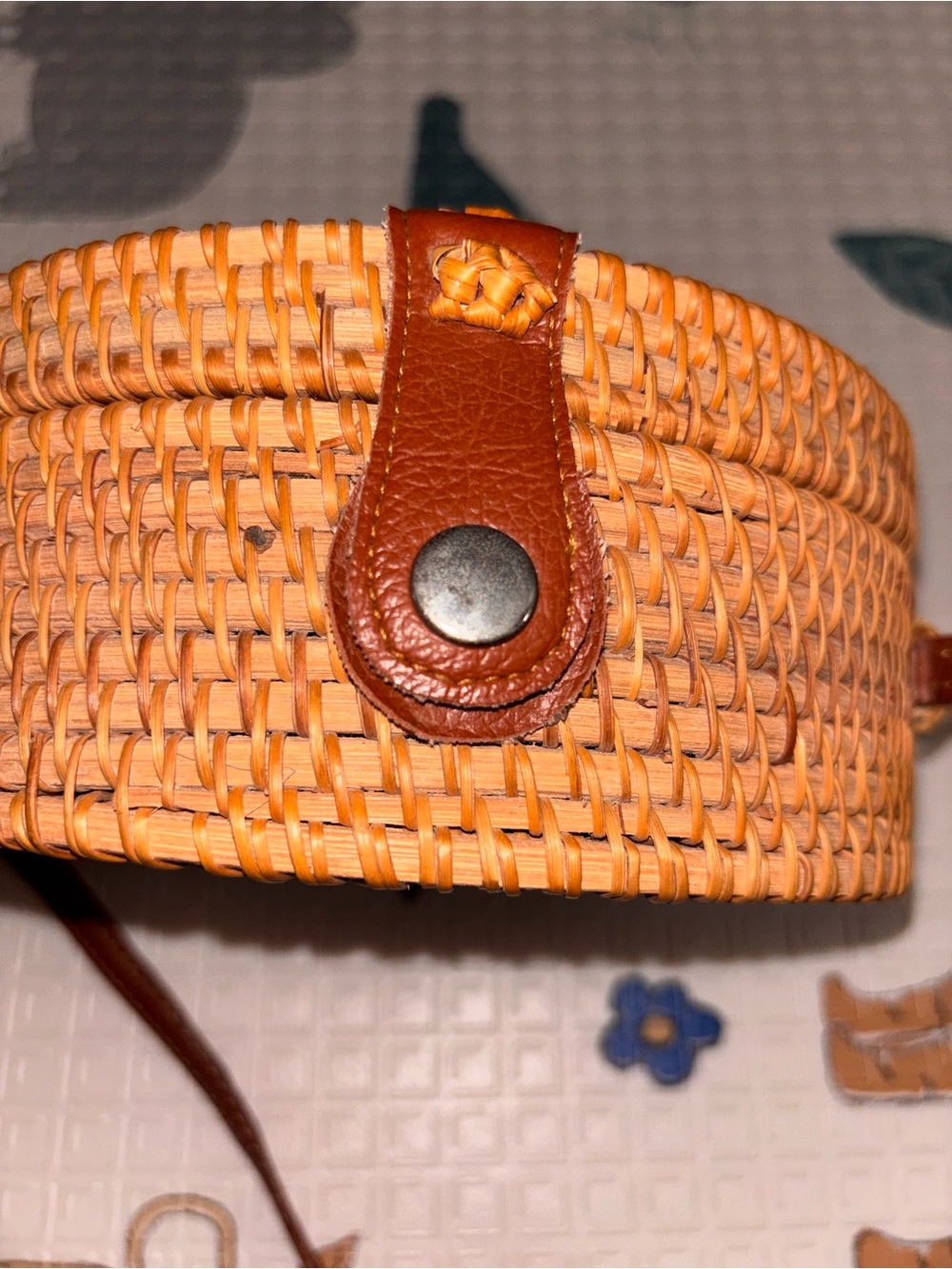 Round Woven Rattan Crossbody Bag - Brown - Picture 3 of 6
